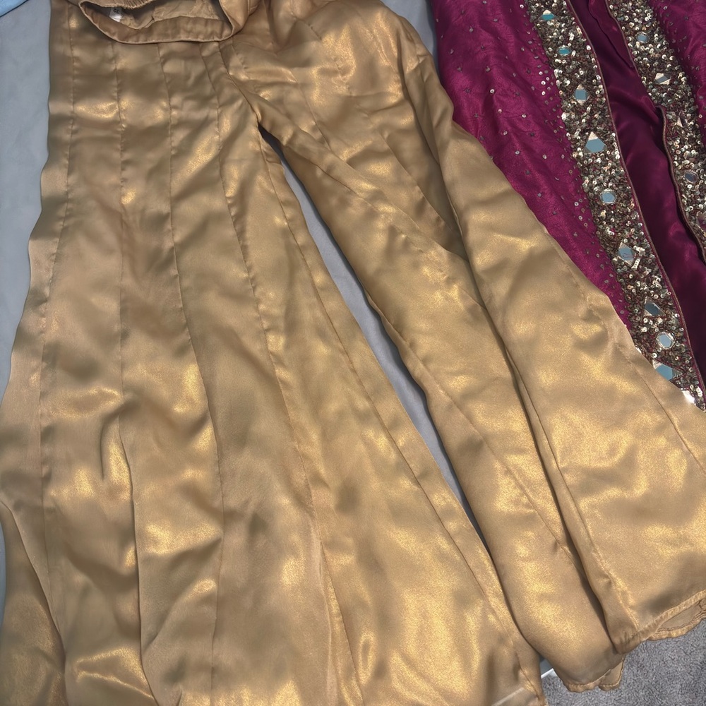 Chic Gold Women's Jumpsuit